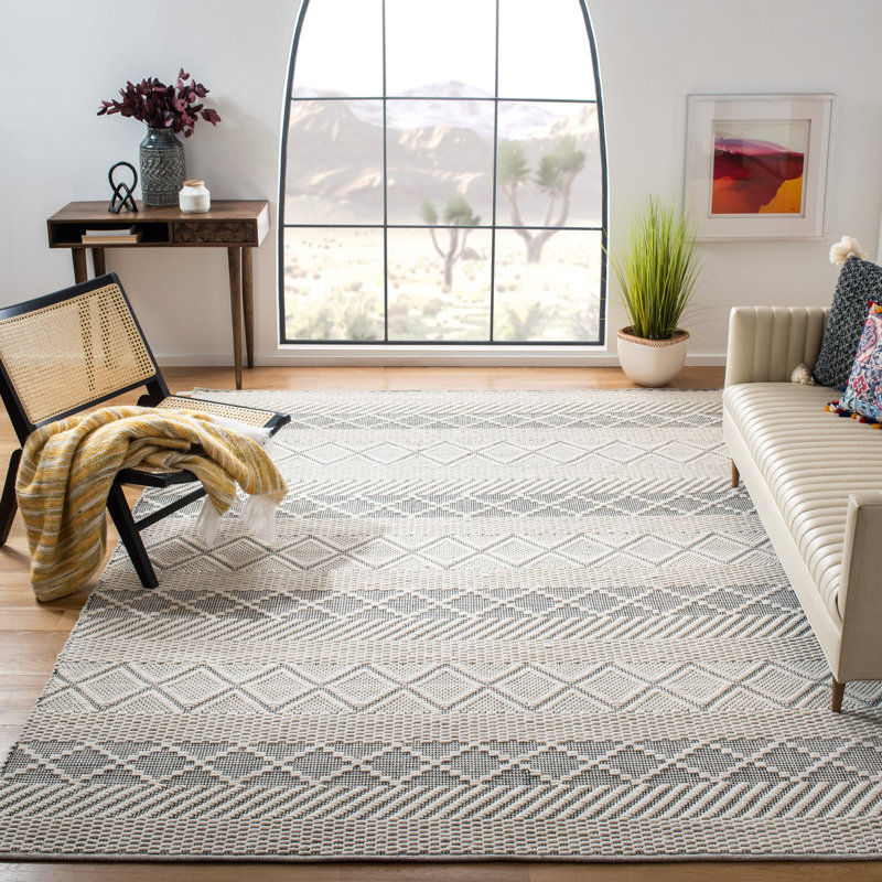 Serafin Natura Hand Woven Wool Geometric Rug, Rectangle 5' x 8'