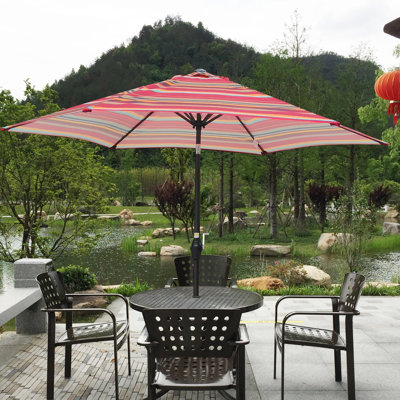 Parasol d'extérieur de 2,74 m (9 pi) à rayures rouges et blanches, résistance aux chocs et à l'inclinaison améliorée, stable