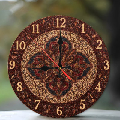 Horloge ornée de chiffres