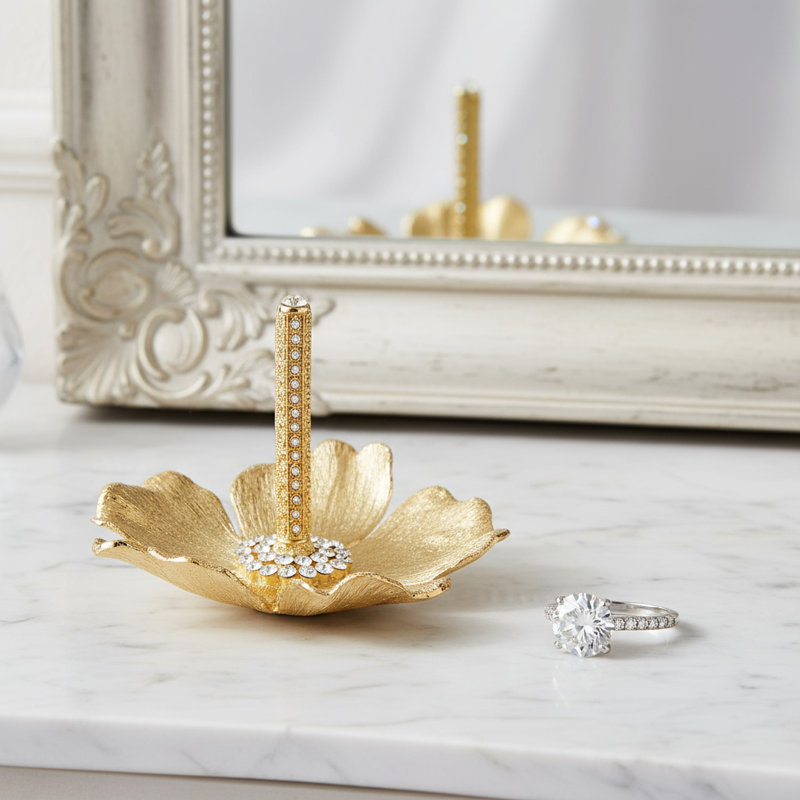 Botanica Metal Ring Holder, Gold