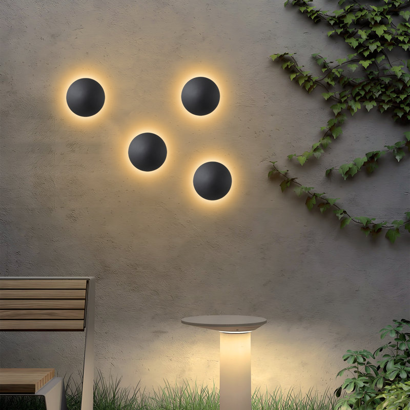 Ensemble de 2 appliques murales pour l'extérieur à DEL, H 10 po x l 10 po x P 2 po