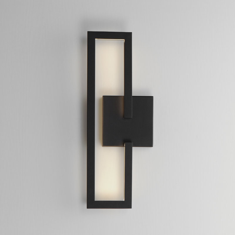Everet Aluminum LED Flush Mounted Sconce, Black