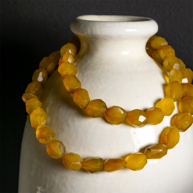 Vase en cristal, Jaune
