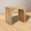Petit banc en verre trempé et table en pin