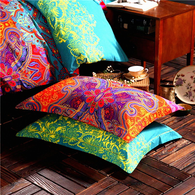 BohoDreams Pillowcase Set - 2 Pack Queen Size Bohemian Floral Striped Shams for Hair, Super Soft Breathable Brushed Microfiber, Envelope Closure