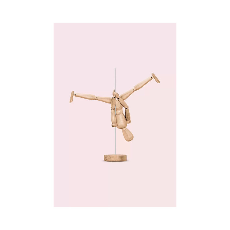 «Poledance Mannequin» par Jonas Loose, impression sur toile tendue, H 40 po x l 26 po x P 1,5 po
