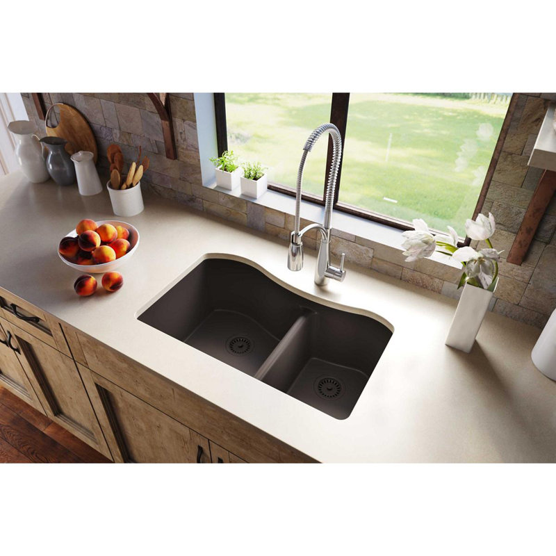 Évier de cuisine à double cuve encastrable L 33 po x l 20 po Quartz Luxe, Châtaignier
