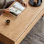 Table basse moderne et minimaliste en bois massif avec rangement