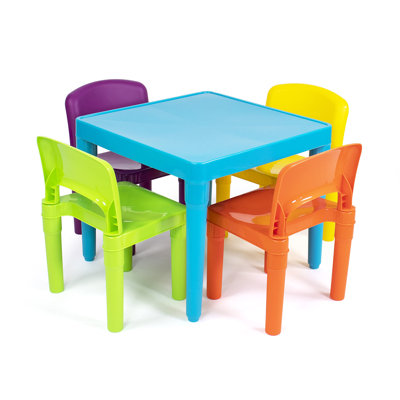 Ensemble de table d'extérieur et de 4 chaises en plastique rouge, bleu et vert