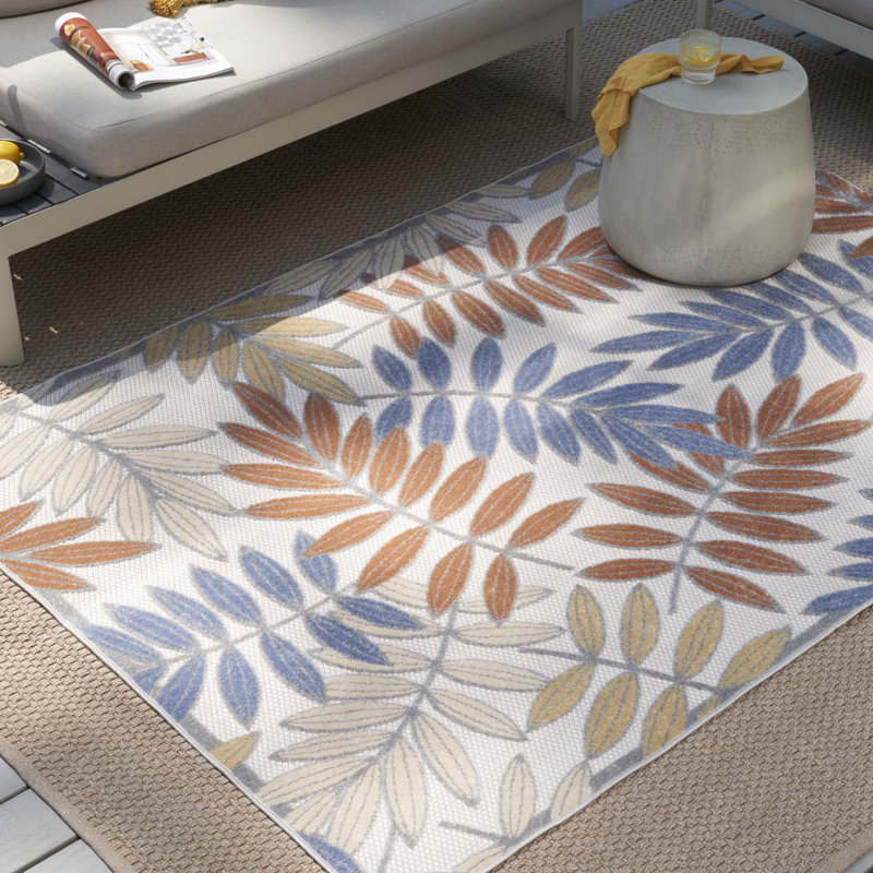 Ressie Floral Indoor/Outdoor Area Rug, Rectangle 6' x 9'