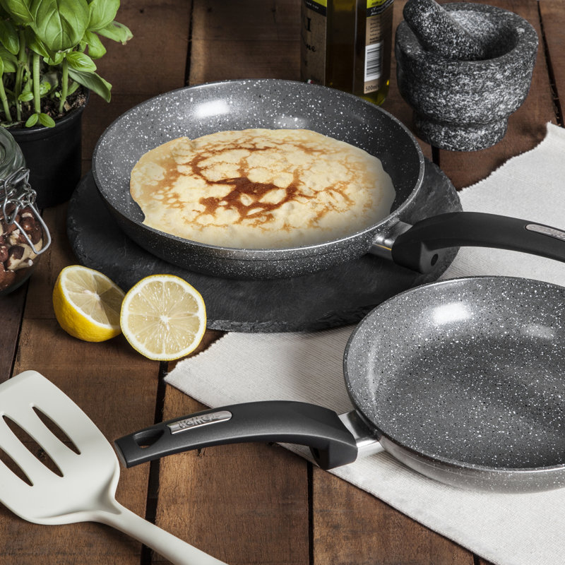 Tower Cerastone Forged Frying Pan with Non-Stick Coating and Soft Touch Handles, 28.6cm Diameter