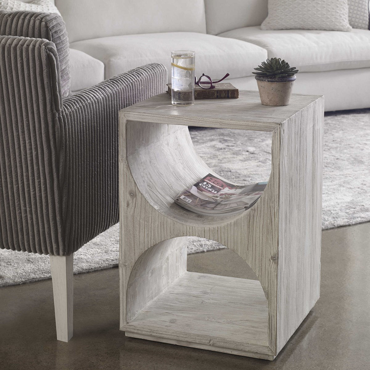 Leonel Solid Wood End Table