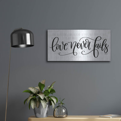 «Love Never Fails» par imperfect Dust