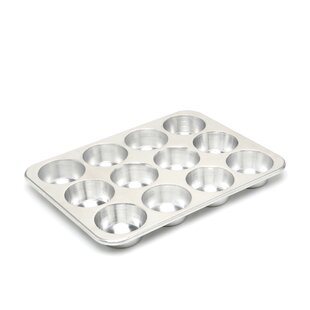  Nordic Ware Natural Aluminum Commercial Muffin Pan with Lid, 12  Cup: Nordic Muffin Tin With Cover: Home & Kitchen