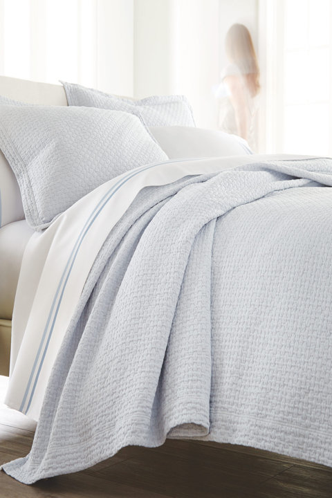 Bedding Sets