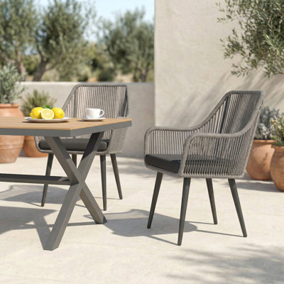 Chaise de patio avec coussin Cassil