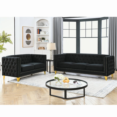 3 et 2 en velours noir. Comprendre la livraison rapide en entrepôt. Capacité de poids de 250 lb / siège. Pin, eucalyptus et contreplaqué. Mousse + siège à ressorts. Revêtement en coton.