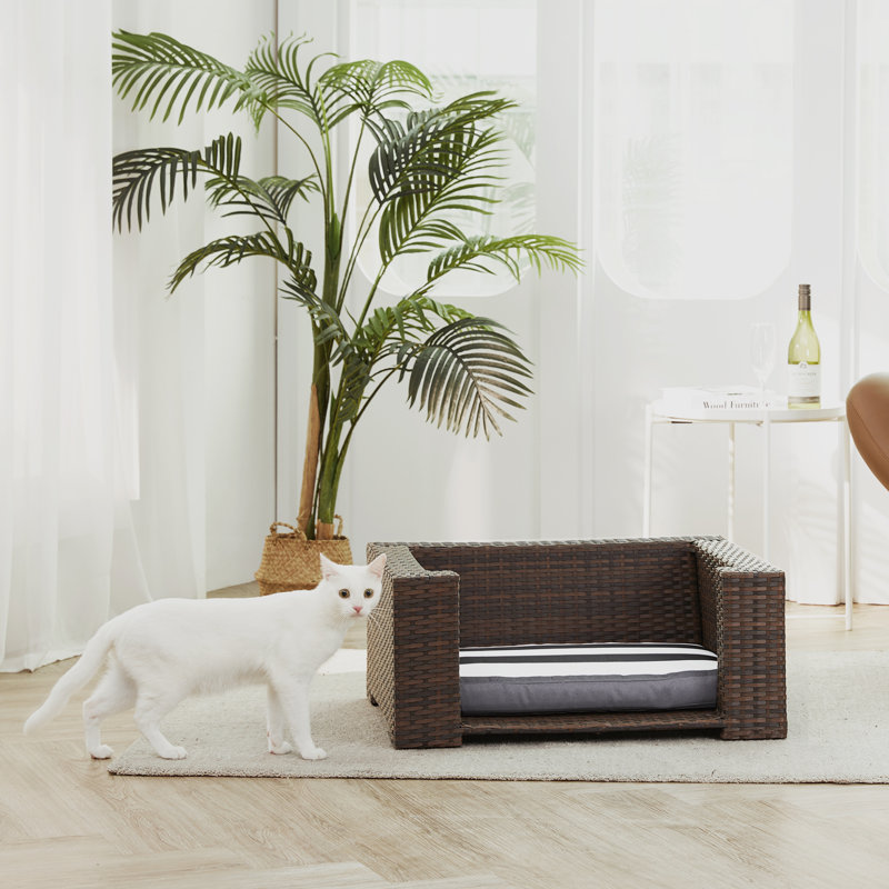 Teamson Striped Polyester Pet Bed