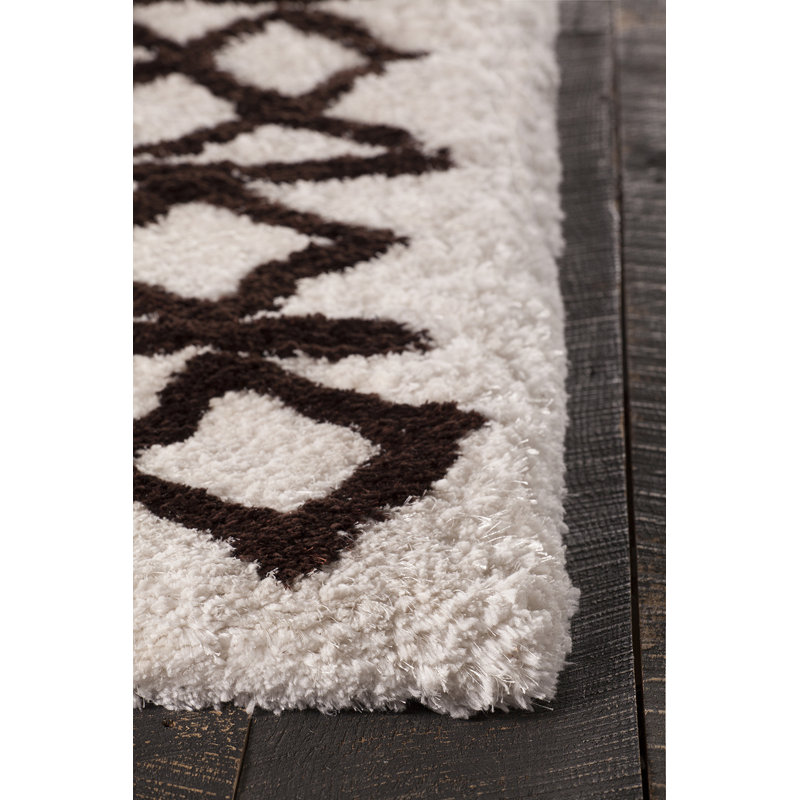 Tapis blanc/brun tissé à la main Manolla, 5 pi x 7 pi 6 po