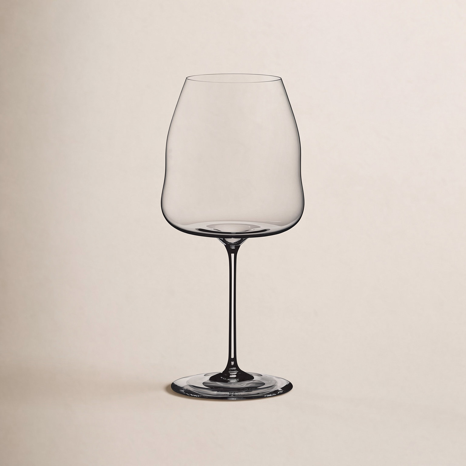RIEDEL Winewings Pinot Noir/Nebbiolo Wine Glass