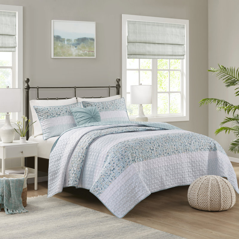Aqua King Seersucker Microfiber Quilt Set with Pillow
