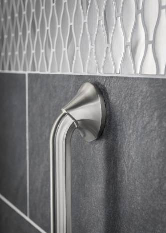 Eva Grab Bar, Brushed Nickel, 3.7" H x 25.59" W x 2.8" D