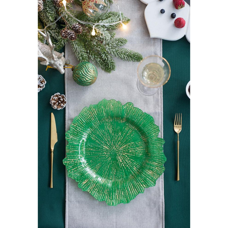 Set of 8 Green Plastic Reef Charger Plates