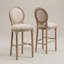 Ensemble de 2 tabourets de bar en bois français avec sièges rembourrés beige, pour îlot de cuisine et coin-repas