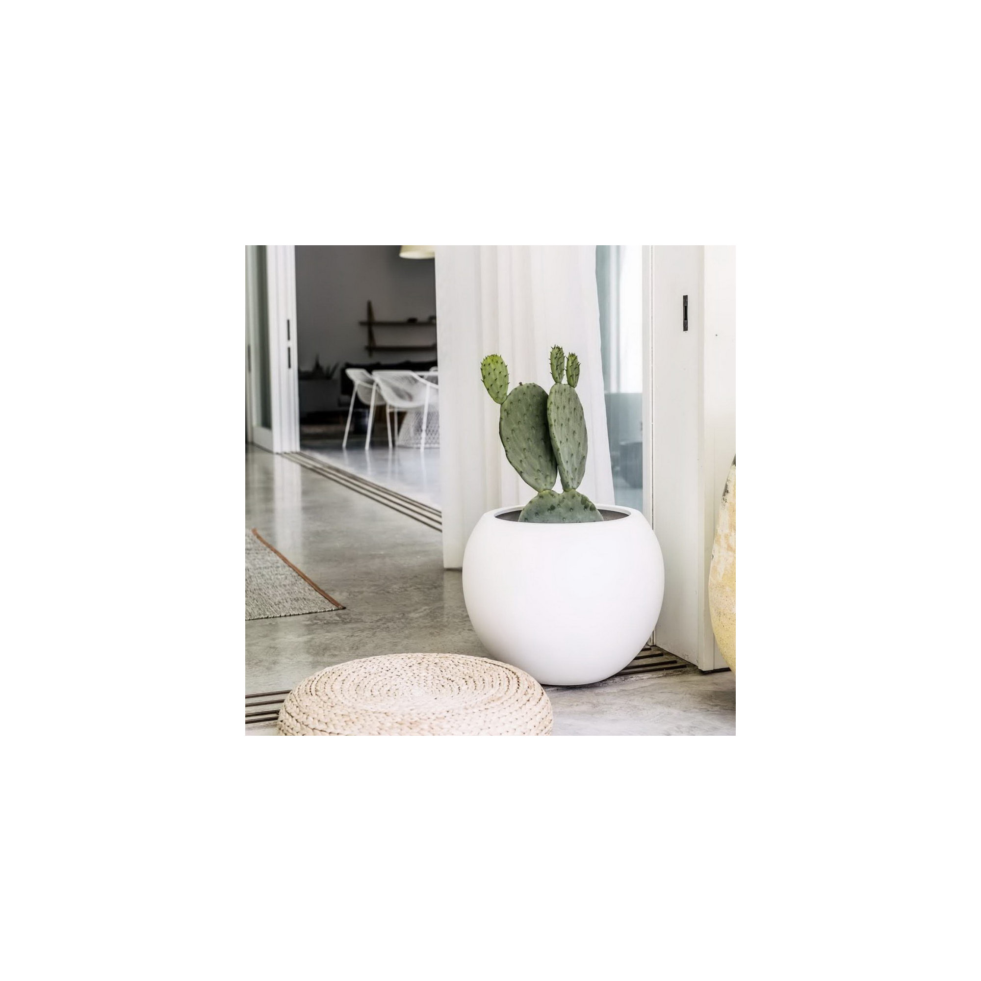 Dorlis Fiberstone Pot Planter, 10" H x 13" W x 13" D, White