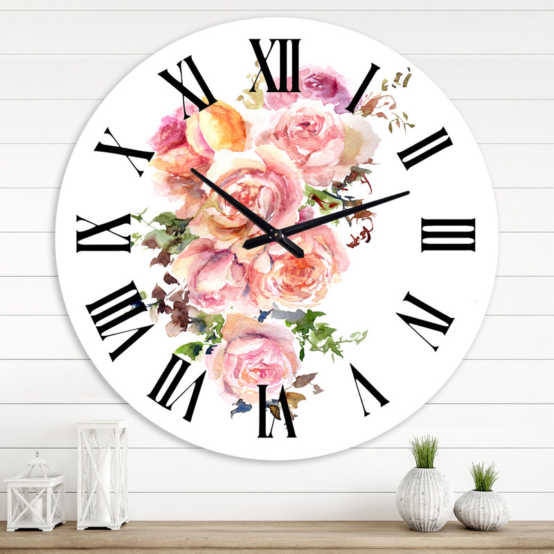Roses, fleurs et horloge murale traditionnelle, Moyenne