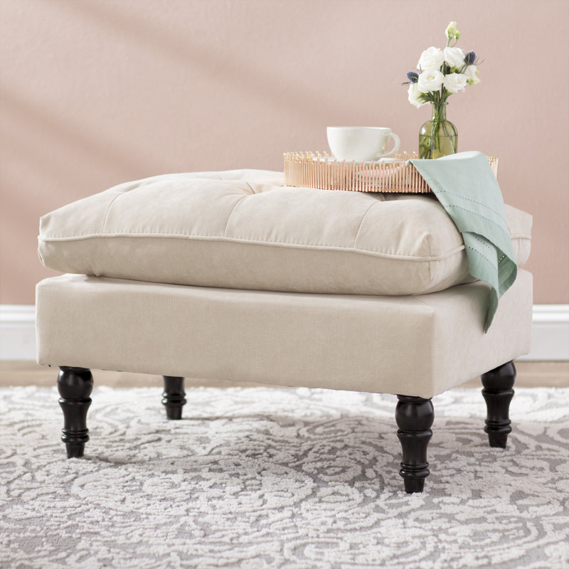 Repose-pieds rembourré avec plateau-coussin et pieds en bouleau Gourav, Crème, crème