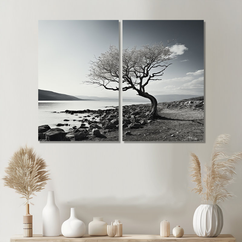 Magnifique arbre noir et blanc, photographie sur lac - Grand lac, 36" H x 48" W, Wrapped Canvas, Does Not Apply
