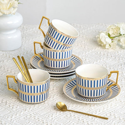 Ensemble de tasses à café avec soucoupes pour 4 personnes en porcelaine anglaise, ensemble de tasses à thé en porcelaine or bleu, ensembles de thé en céramique en boîte-cadeau pour femmes et adultes