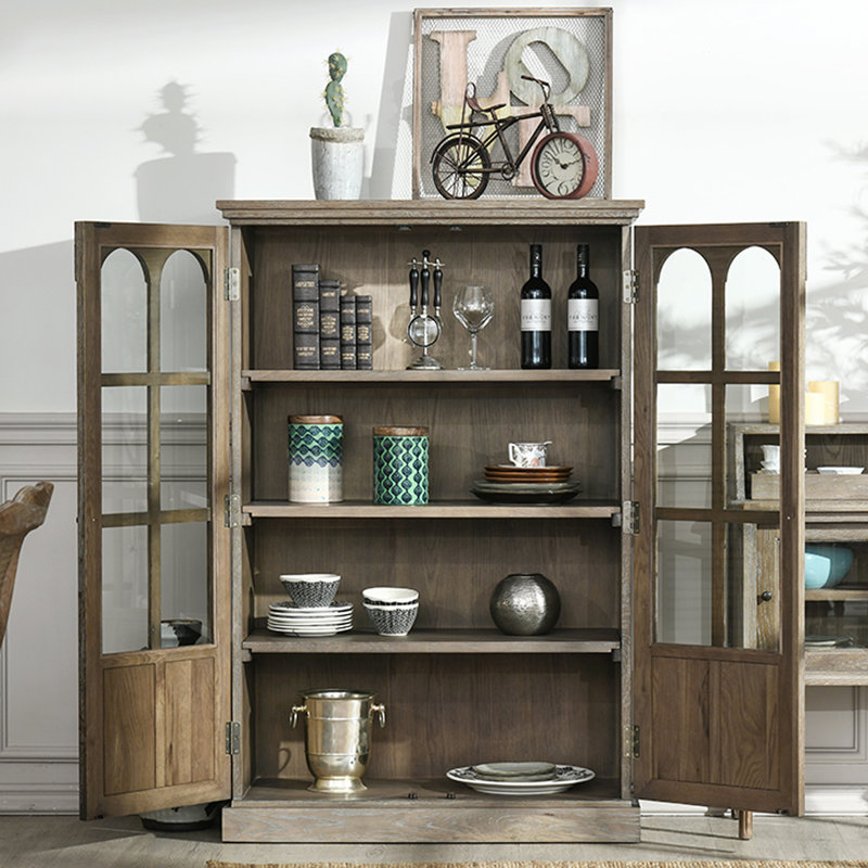 Image couleur solide + bois manufacturé + vitrines