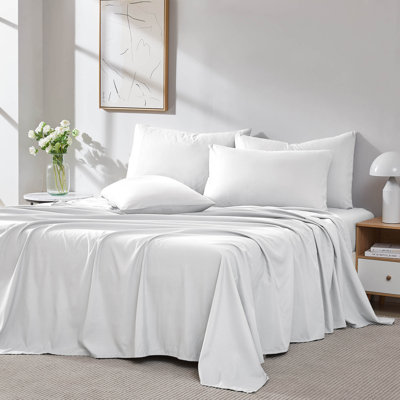 Southshore Fine Linens Vilano Springs Extra Deep Pocket 6-Piece Sheet Set, Ultra Soft Double-Brushed 110 GSM Microfiber Bedding, 21-Inch Deep Pocket, 4 Pillowcases, Queen, White