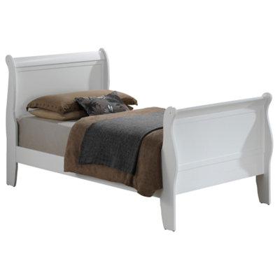 Elegant Traditional Bed Frame - Timeless Design