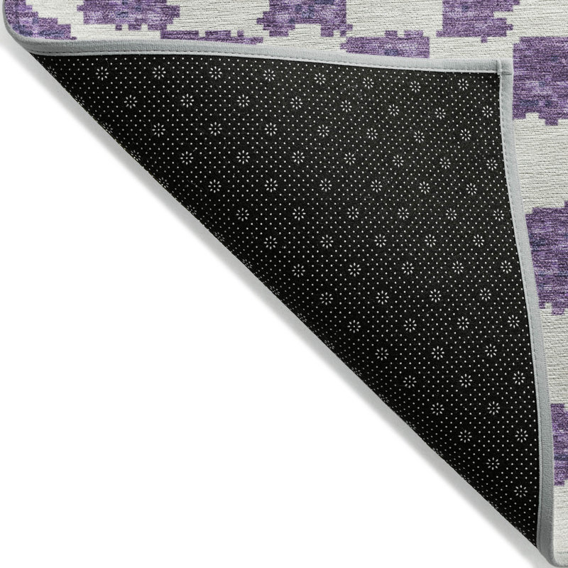 Machine Washable Indoor/Outdoor Xhevrie Purple Rug, Round 8'