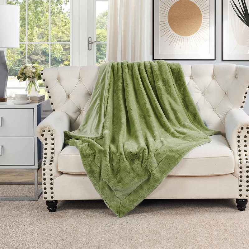 Jeté en fausse fourrure de renard, Vert mousse, L 60 po x L 80 po