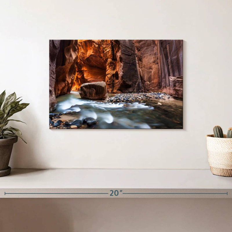 Alvord Wall Street In The Narrows