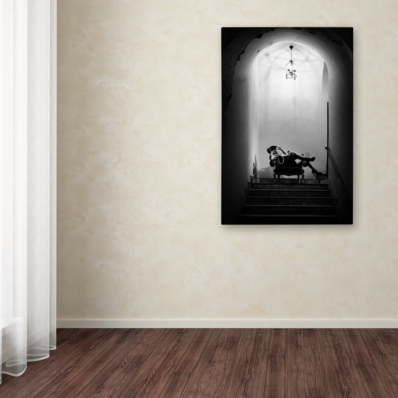 « waiting here », reproduction de photo sur toile tendue, H 19 po x l 12 po