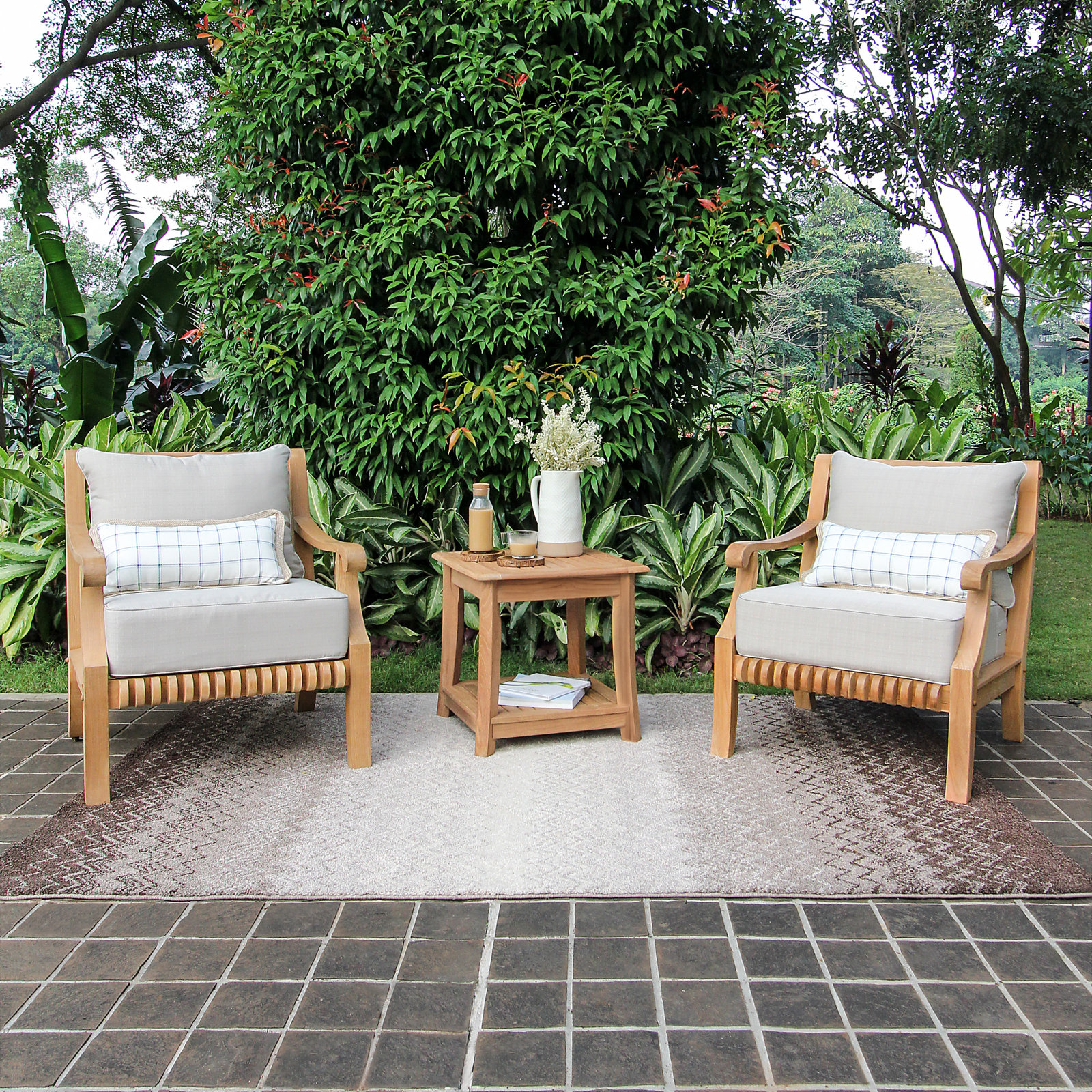 Leona 20" Teak Side Table