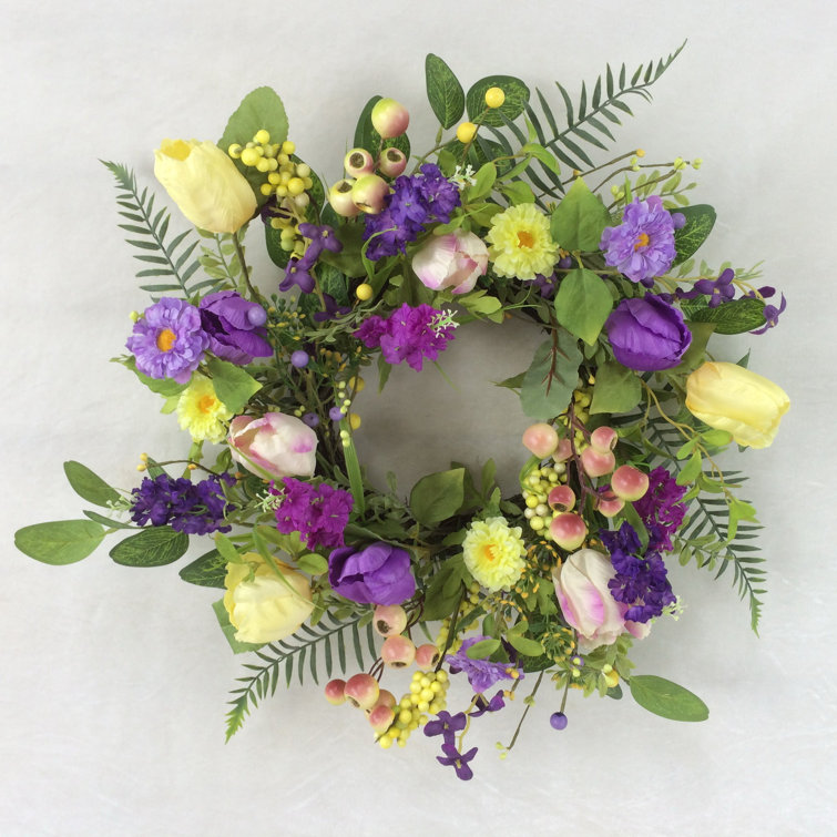 Primrue Faux Berry 18'' Wreath 