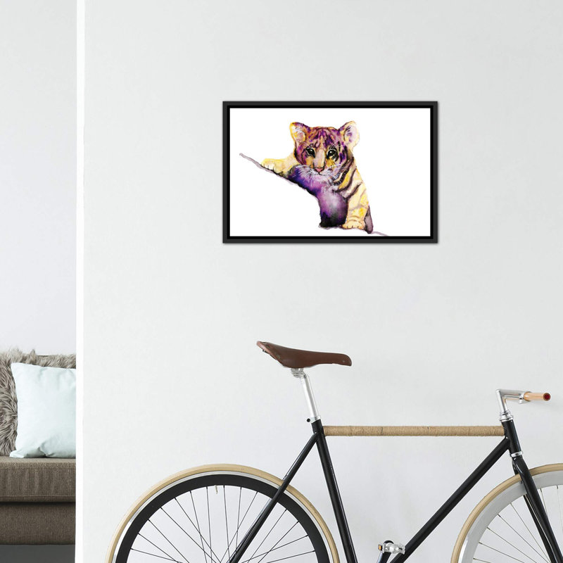 Art little tiger, Toile avec cadre noir, H 40 po x l 26 po x P 1,5 po