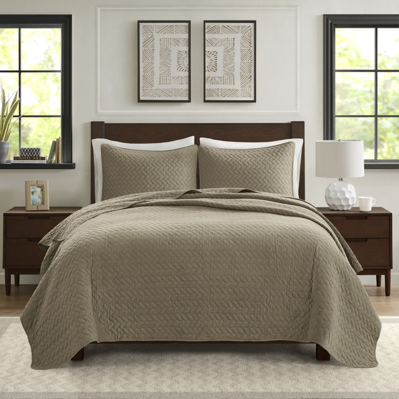 Ensemble de courtepointe 3 pièces Velvet Touch, Couvre-lit très grand et 2 taies décoratives, Taupe
