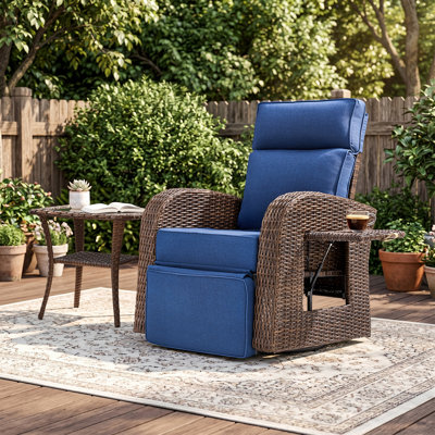 Fauteuil inclinable à bascule pivotant en osier 2 pièces pour l'extérieur avec table d'appoint, dossier réglable, repose-pieds et plateau latéral