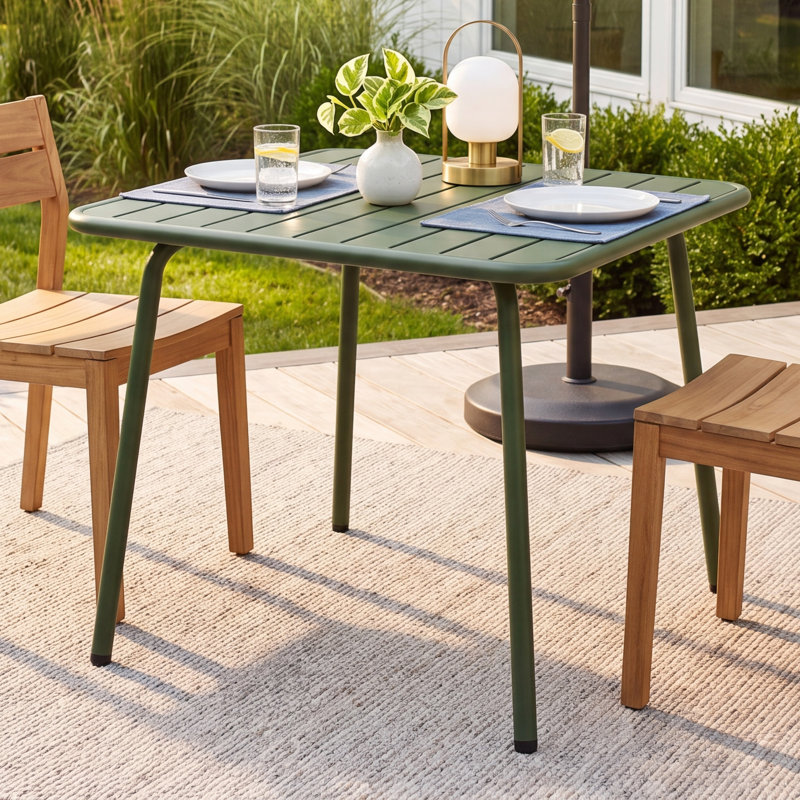 Winnipeg Outdoor Table, Green