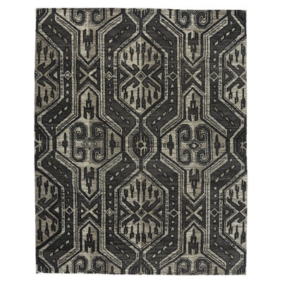 Lakota Wool Oriental Area Rug in Black/Gray