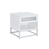 Leominster End Table with LED and Battery Pack in Glossy White