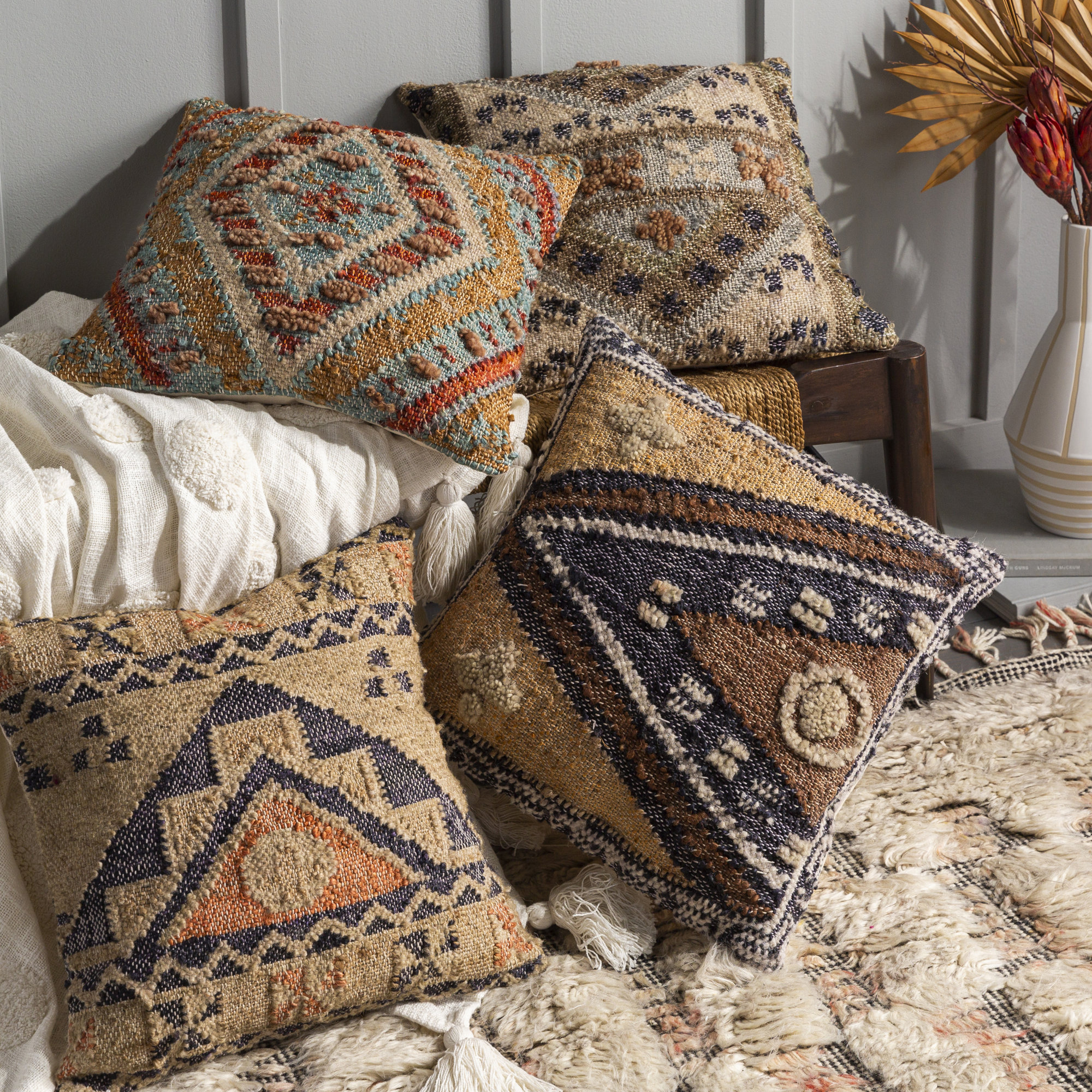 Lucey Geometric Pillow Cover, 22" x 22"