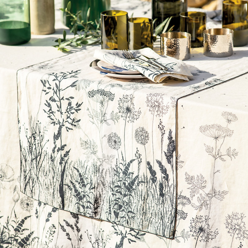 Falstaf Table Runner